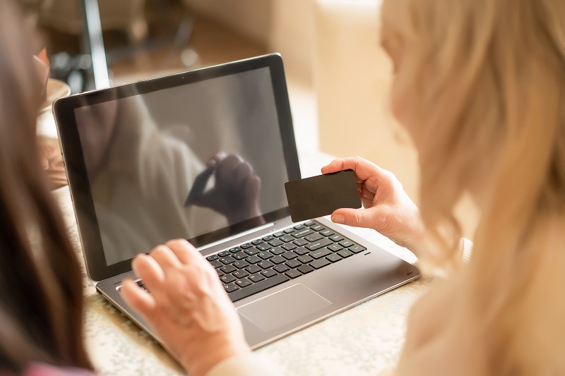 financial-transaction-online
